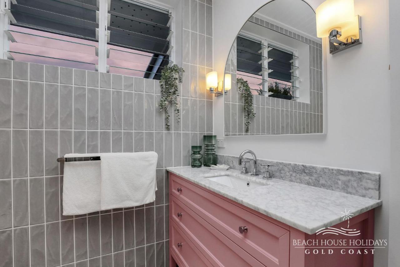 Miami Beachside Beach House Gold Coast