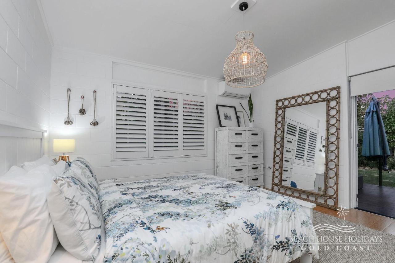 Miami Beachside Beach House Holiday home Gold Coast