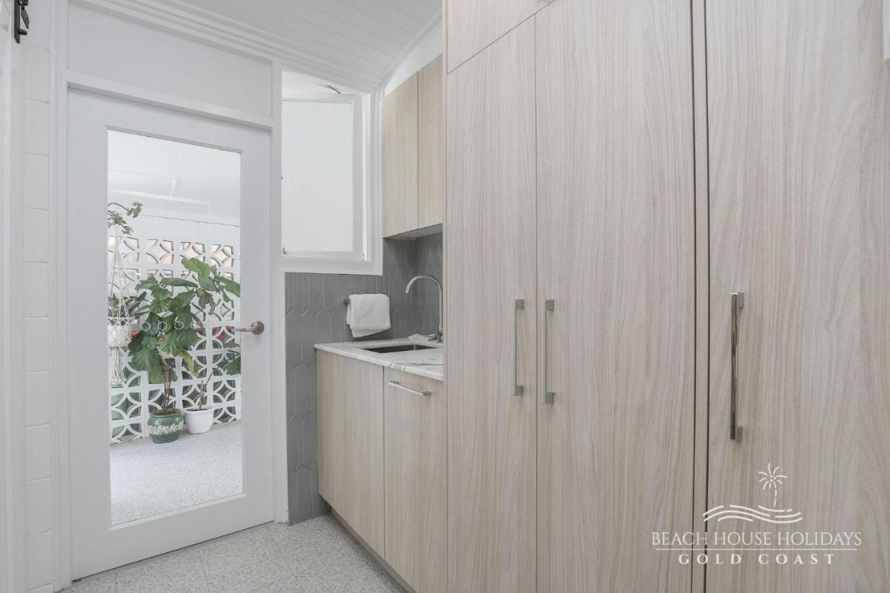 Miami Beachside Beach House * Gold Coast